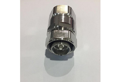 7/16 Male Connector (7/8 Cable)