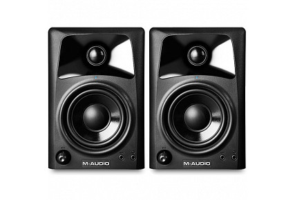 AV32 - M-Audio  Compact Studio Monitor